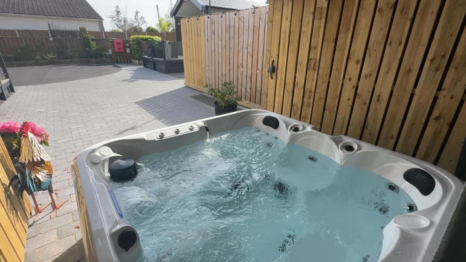 The Pods At Haulfryn Caravan Park Whitford Esterno foto
