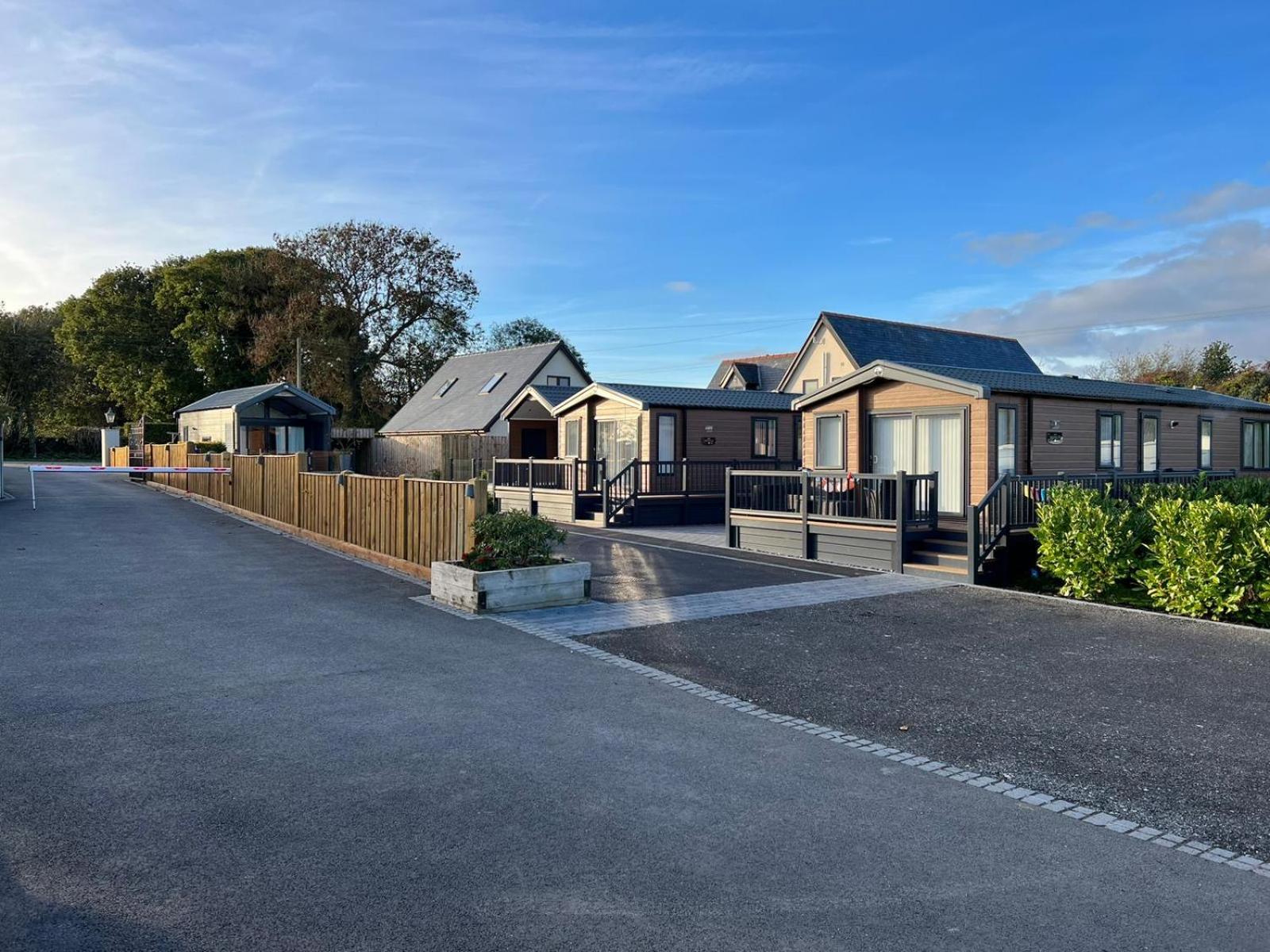 The Pods At Haulfryn Caravan Park Whitford Esterno foto